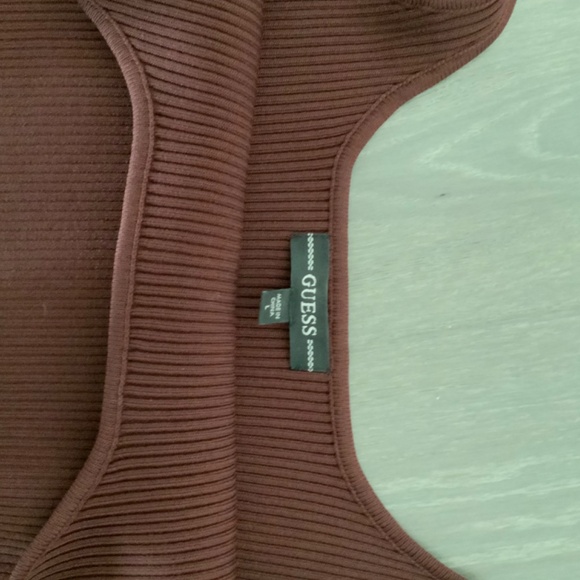 Guess- Burgandy Crop Top- Size L - Picture 4 of 4